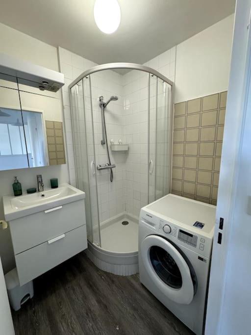 Appartement Neuf Avec Balcon Et Parking Prive Caen Buitenkant foto
